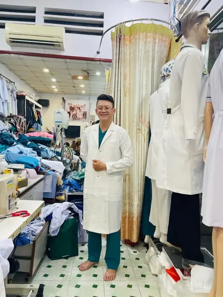 May đồng phục y tế — ảnh 11
